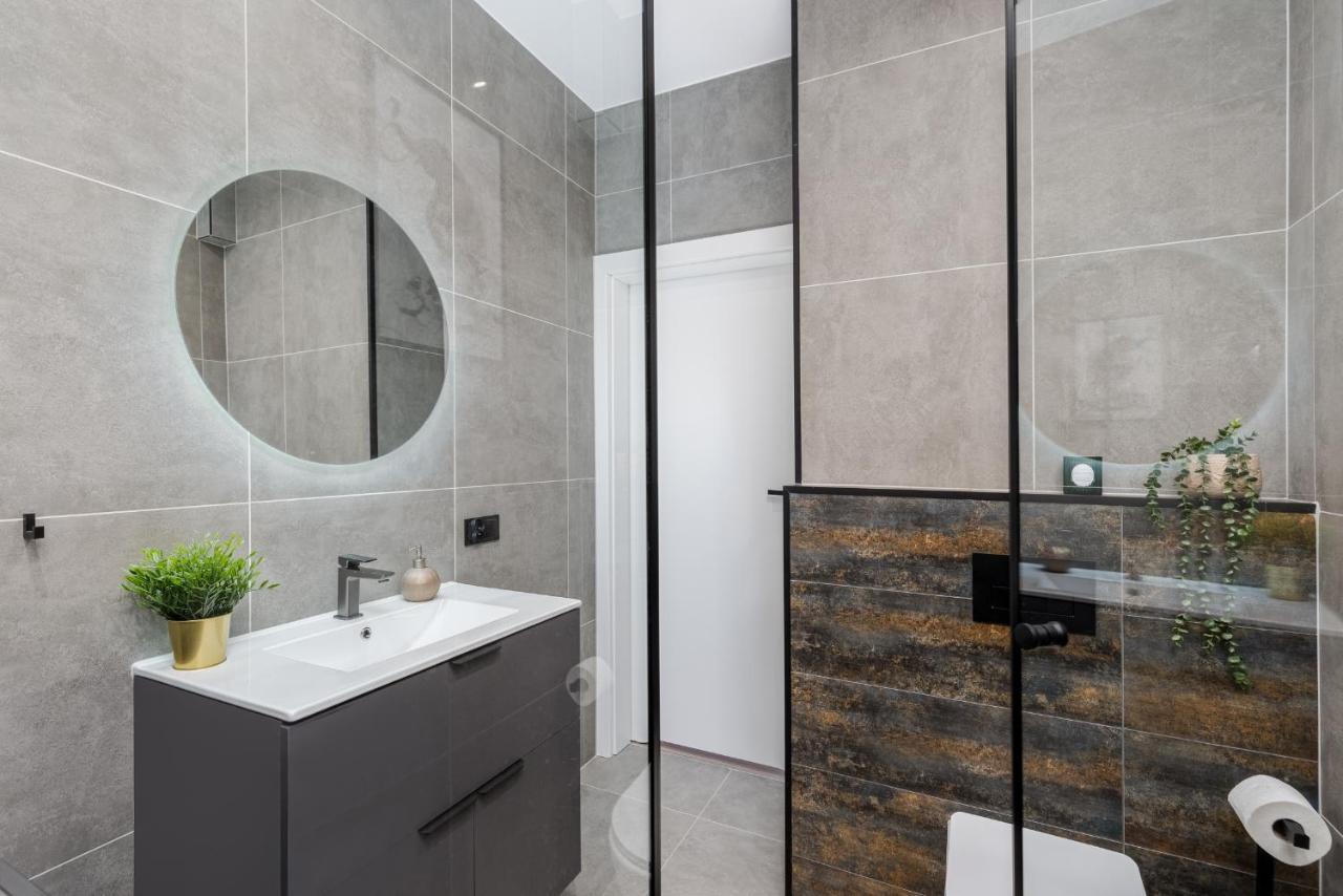 Basztowa Apartments By Vsi Krakow Luaran gambar