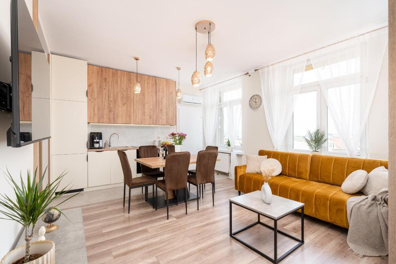 Basztowa Apartments By Vsi Krakow Luaran gambar